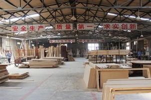 40歲木匠的匠心突圍 從簡陋工廠到年入百萬的家私創業之路